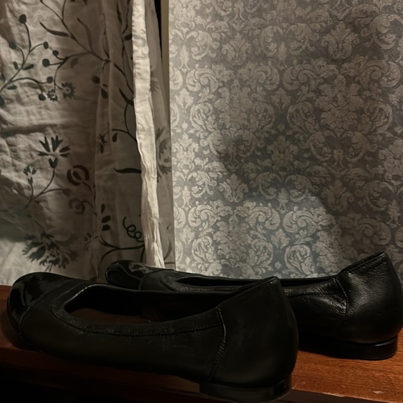 Black leather AGL leather flats size 10.5 - Picture 4 of 6